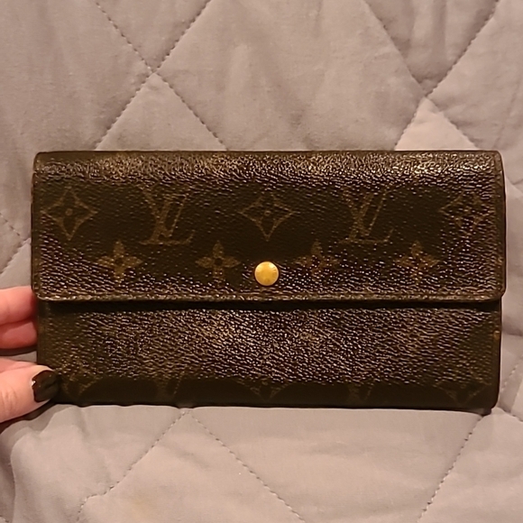 Louis Vuitton Handbags - Louis Vuitton Monogram Brown Sarah Wallet